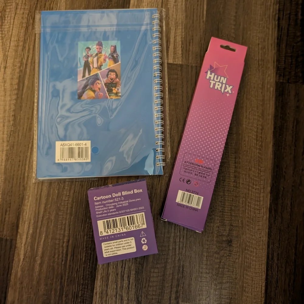 K-Pop Demon Hunters Purple Notebook & Pencil Gift Set